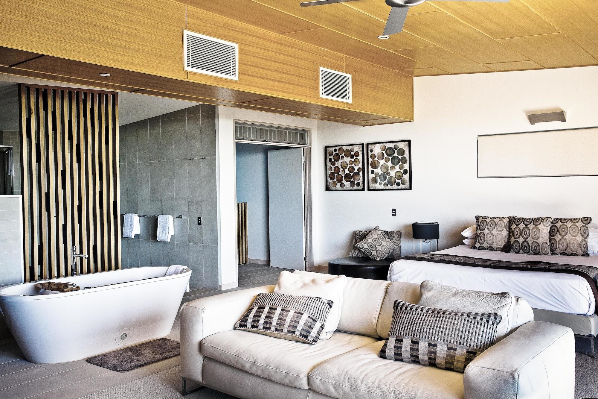 Peppers Noosa Resort And Villas Exterior foto A bedroom at the resort
