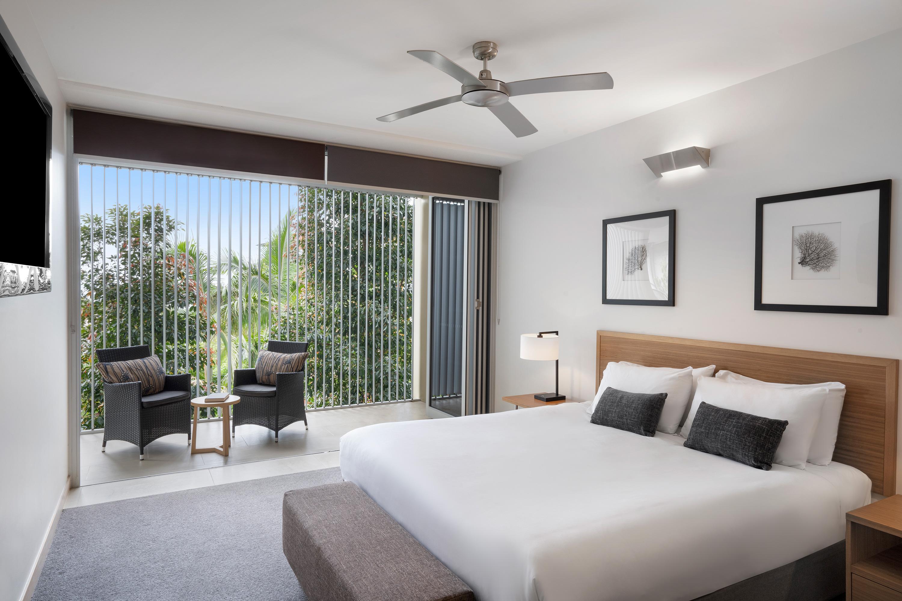 Peppers Noosa Resort And Villas Exterior foto A bedroom at the hotel